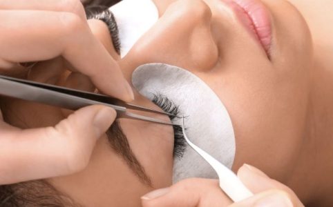 Start Eyelash Extension Business at Home